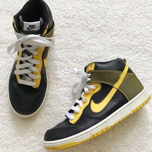 nike high top black and yellow